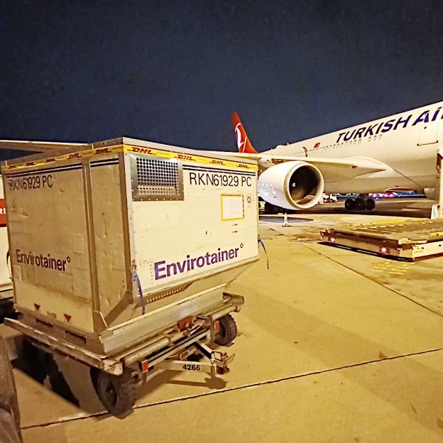 Szczepionki przeciw COVID-19 dla Laosu. W ostatnich tygodniach szczepionki z Polski trafiły m.in. do Egiptu, Wietnamu, Tajwanu, Kenii, Australii, Kirgistanu, Uzbekistanu, Serbii, Czarnogóry, Bośni i Hercegowiny, Bangladeszu, Rwandy i na Filipiny